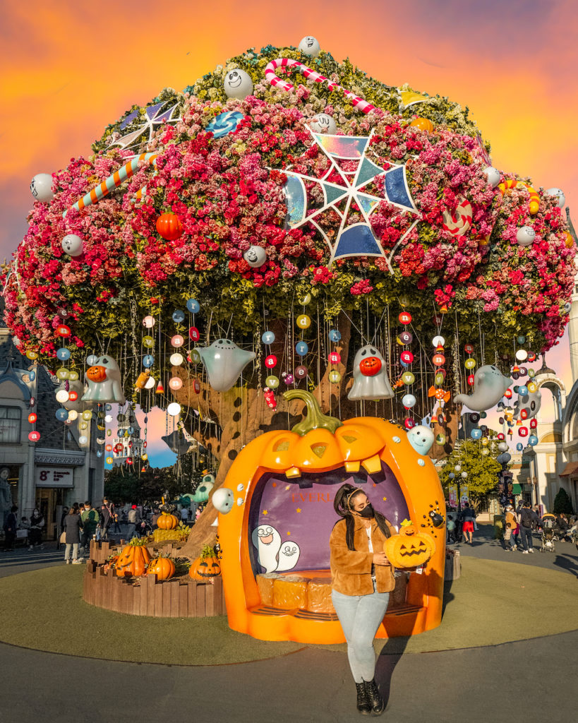 Everland South Korea Halloween Tree